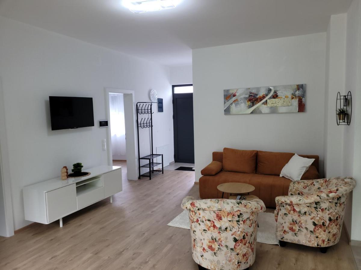 Villa Loe Villach Esterno foto